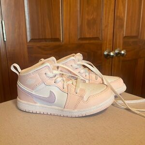 Nike Kids Pink and White Sneakers
